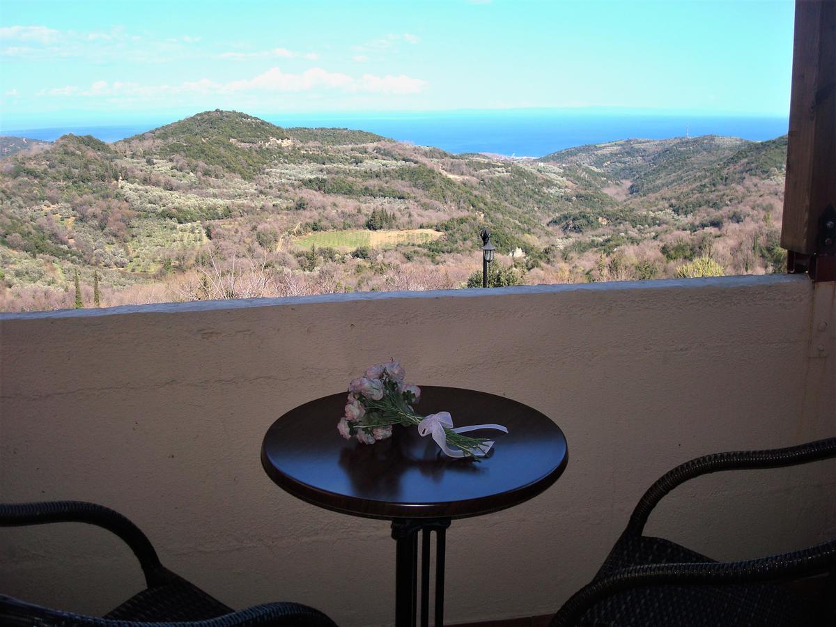 Guesthouse Amanitis Caesarea Skiti Exterior photo