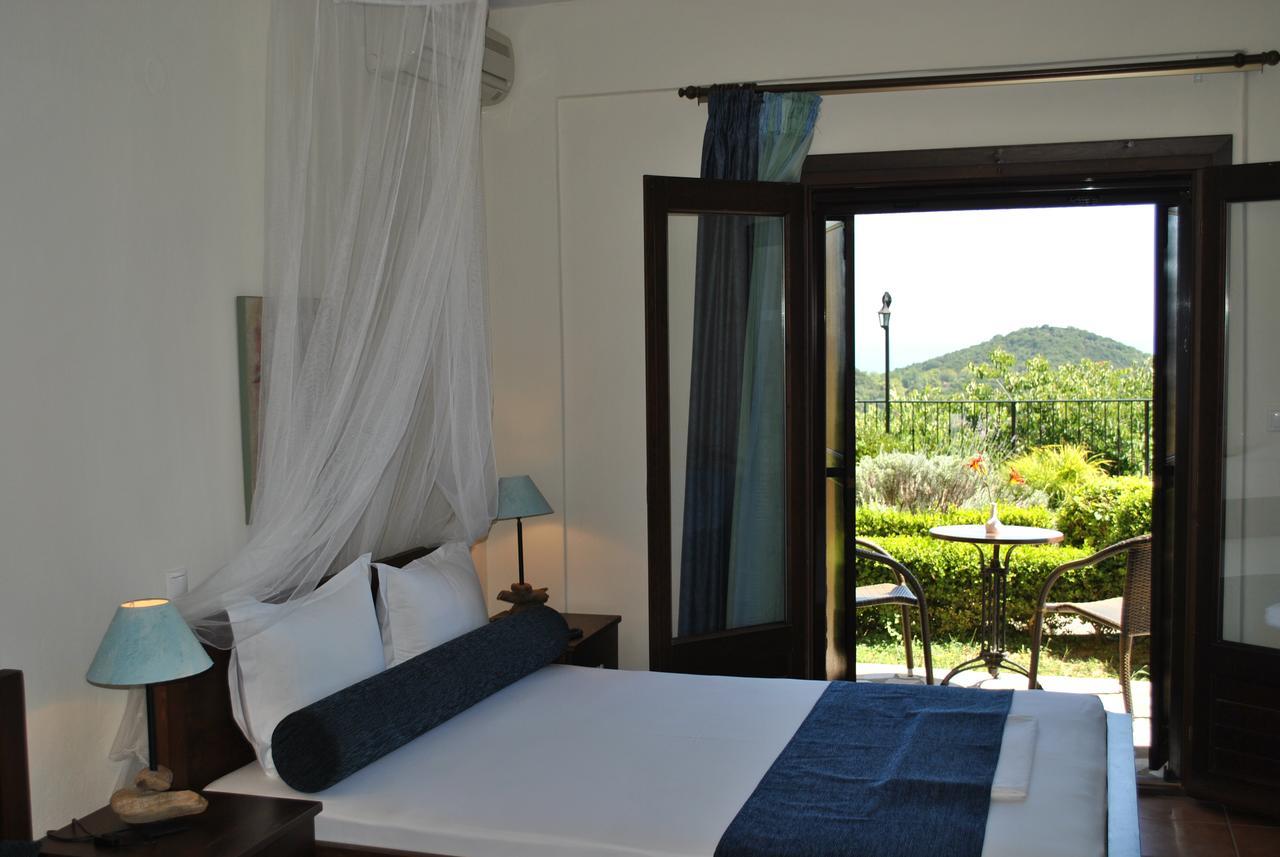 Guesthouse Amanitis Caesarea Skiti Exterior photo